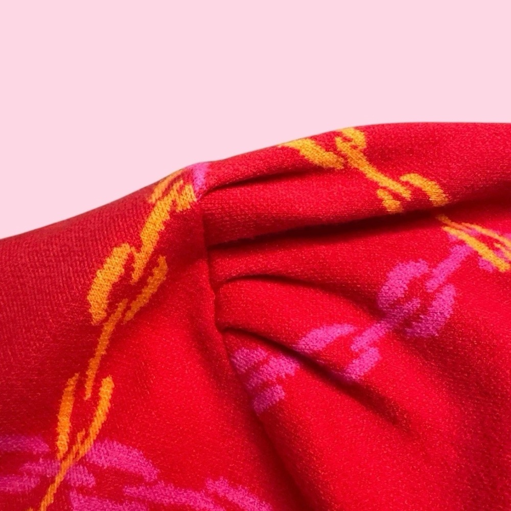 Red Chain Pattern Sweater - Picture 6 of 10